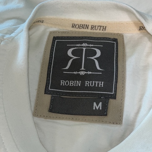 Robin Ruth Germany
Embroidered World Cup T
Shirt Men's Size Medium. - Picture 6 of 7